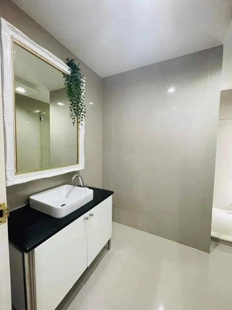 Condo for sale, The Next Sukhumvit 52, 2nd floor, spacious room. Fully furnished Just come and move in.