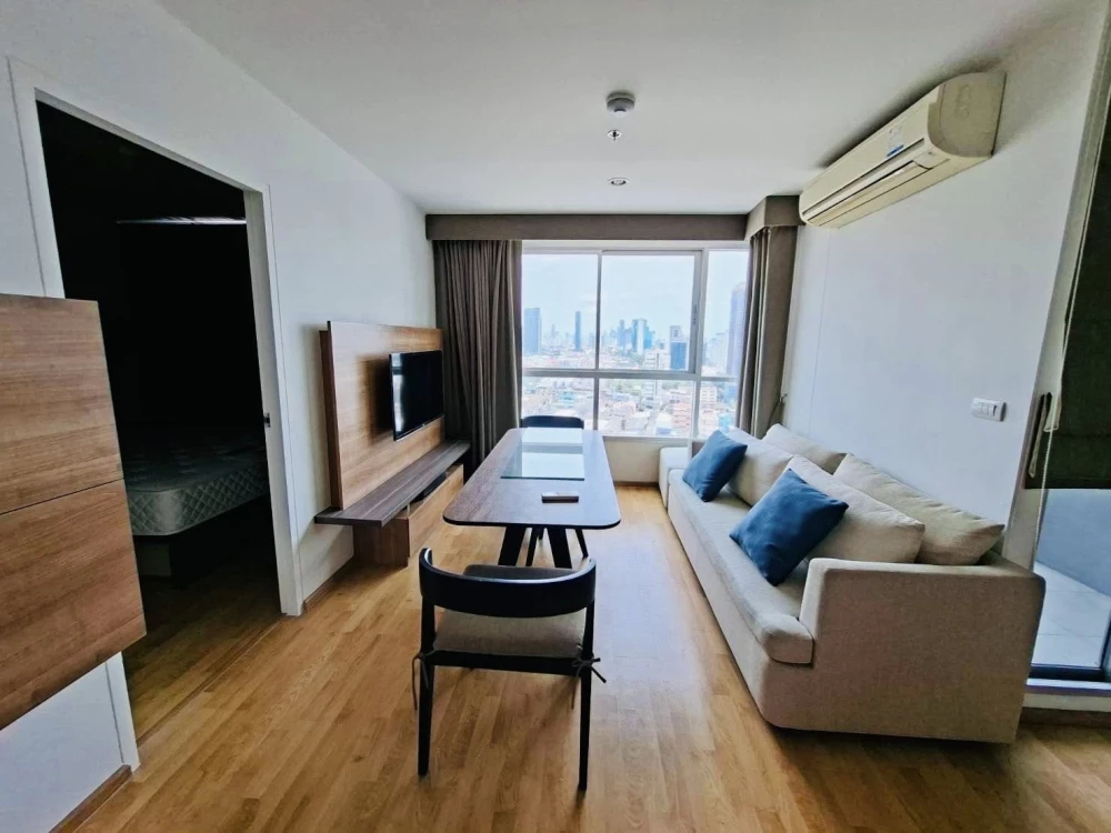 Condo for sale: U Delight Resident Phatthanakan-Thonglor. Ready to move in. Spacious room, suitable for a family. Fully furnished. Reserve now!