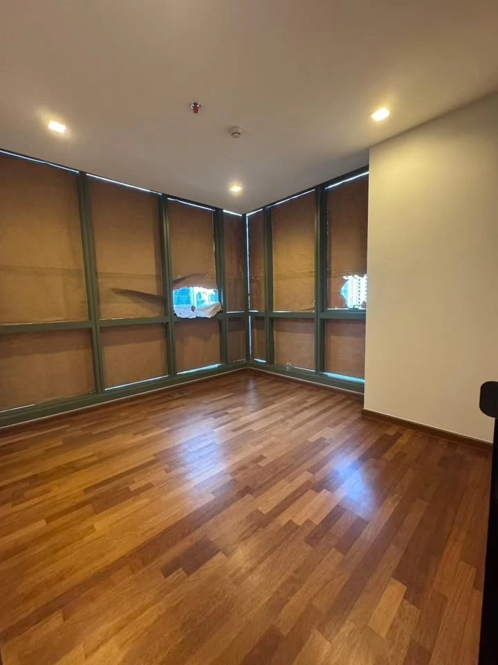 Condo for sale: Wish Signature Midtown Siam, corner room with a nice view to the north, spacious and comfortable, book now before you miss out!!