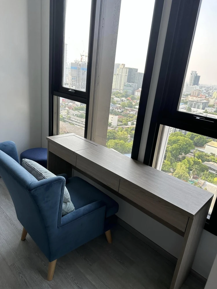 Condo for sale, XT Ekkamai, ready room, 19th floor, high view, complete in one place If interested, hurry up to move to reserve quickly.