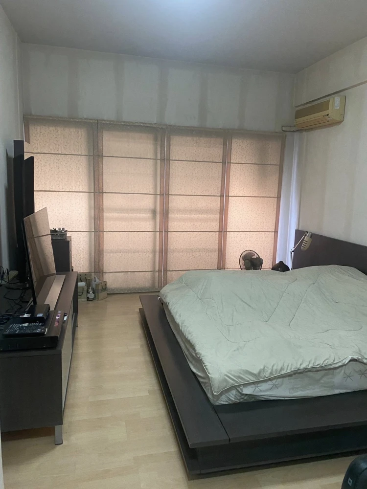 Condo for sale, Garden Court, ready to move in, fully furnished, just bring your bags+++