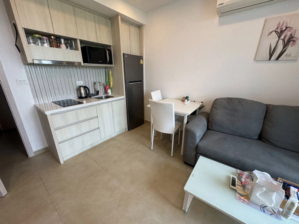 Condo for sale, City Garden Olympus (South Pattaya), 1 bedroom, 1 bathroom, city view, with built-in furniture, must book.
