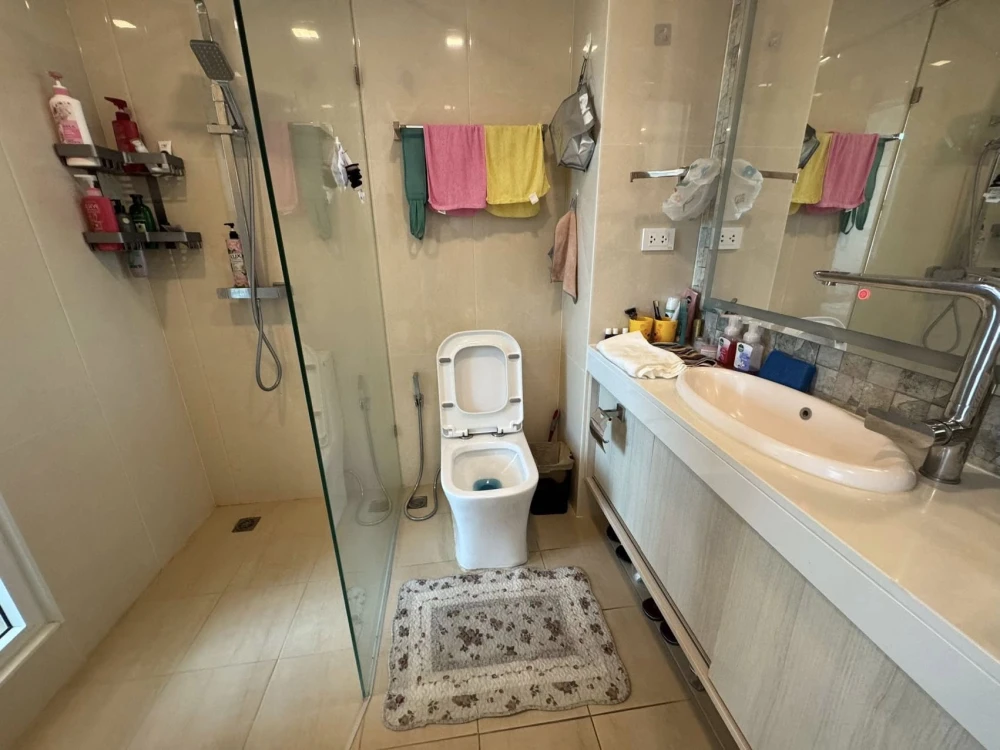 Condo for sale, City Garden Olympus (South Pattaya), 1 bedroom, 1 bathroom, city view, with built-in furniture, must book.