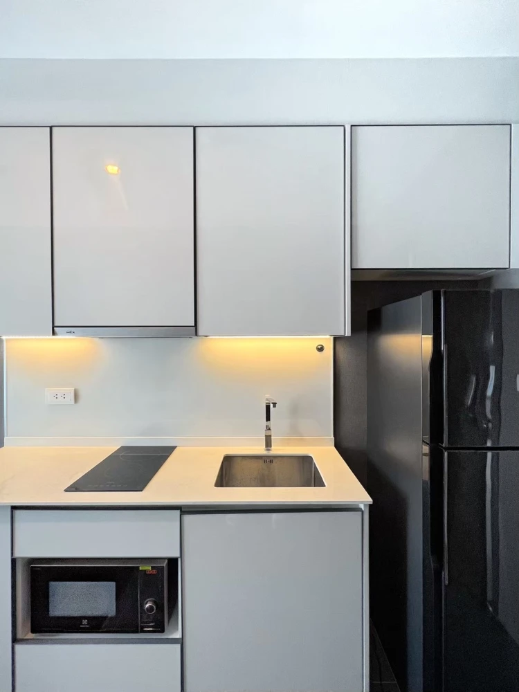 Condo for sale, C Ekkamai. Quality unit, great price. Buy now!!