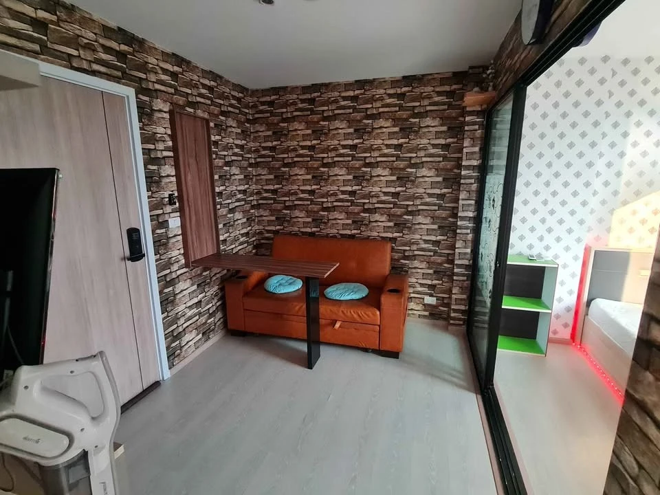 Condo for sale, The Excel Khu Khot, well-separated rooms, wallpapered throughout the room, come and reserve now, don't wait.