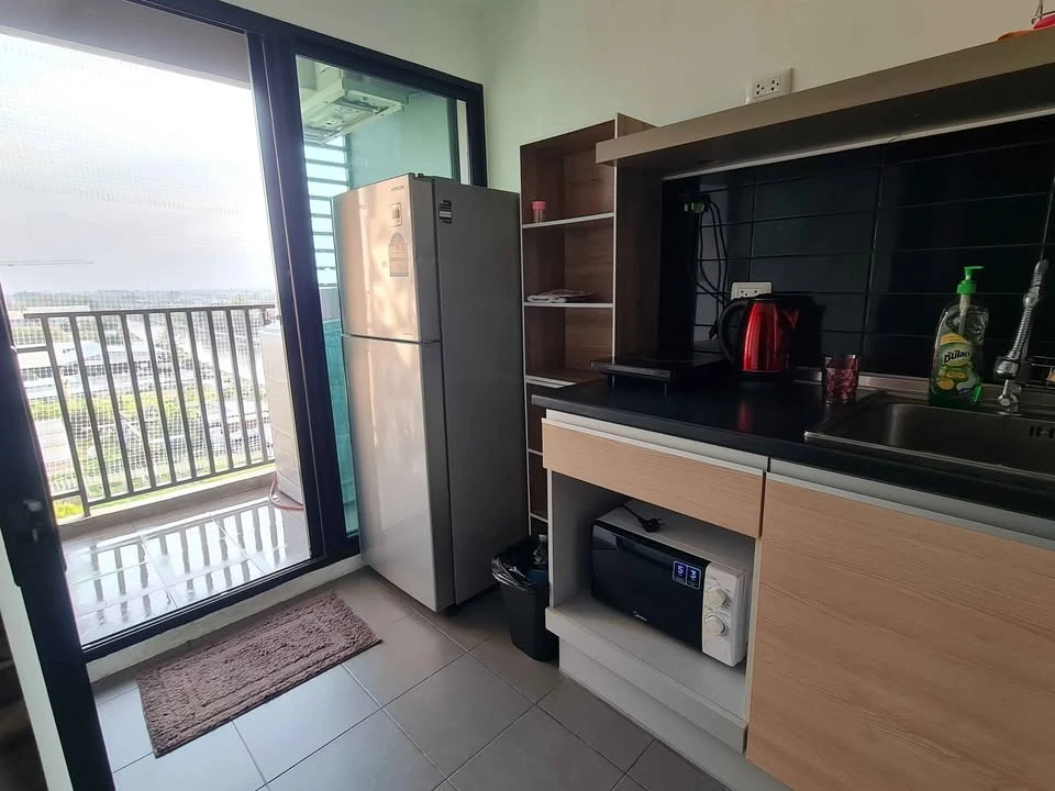 Condo for sale, The Excel Khu Khot, well-separated rooms, wallpapered throughout the room, come and reserve now, don't wait.