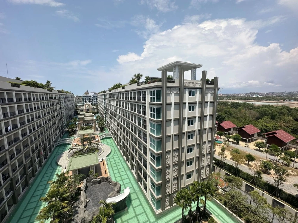 Condo for sale: Dusit Grand Park, ready to move in, comes with complete amenities. Reserve now+++