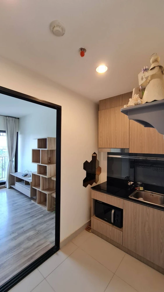 Condo for sale, Niche Mono Charoennakorn, beautiful pool view, convenient transportation, good location, worth investing, don't miss it!!