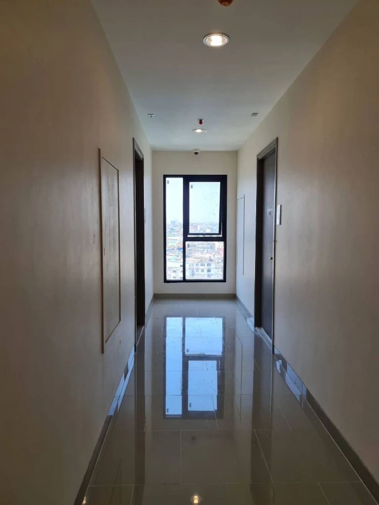 Condo for sale, Niche Mono Charoennakorn, beautiful pool view, convenient transportation, good location, worth investing, don't miss it!!