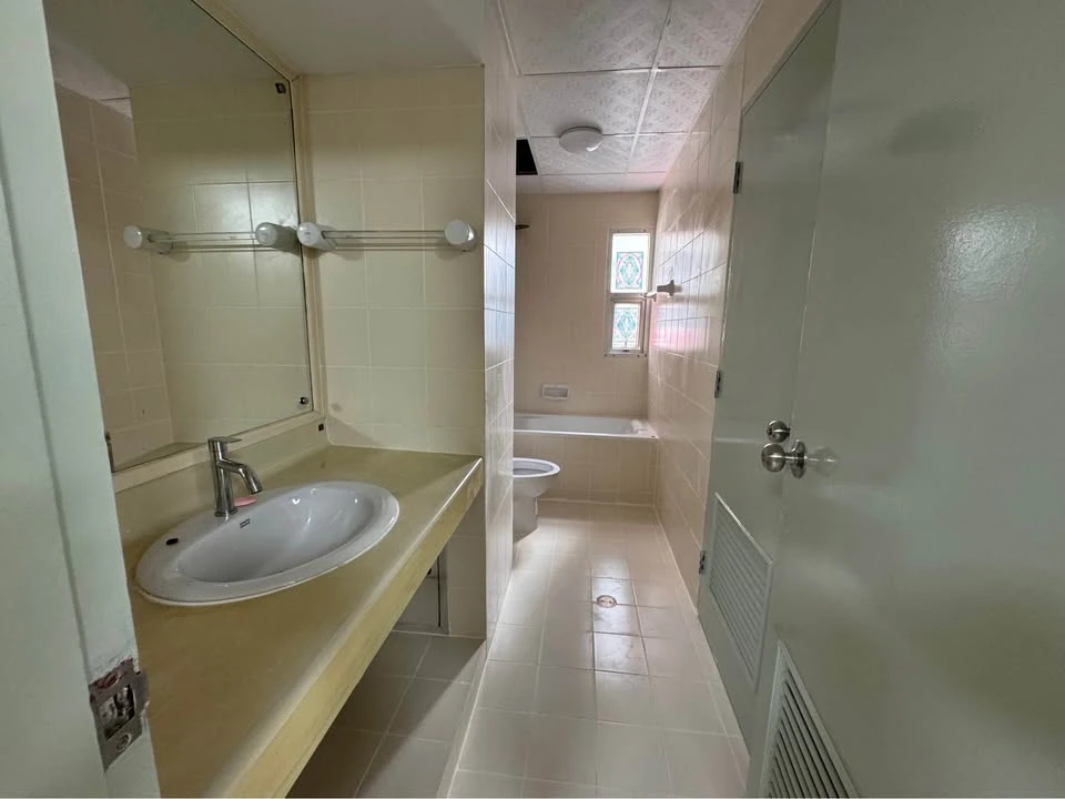 Condo for sale, Bangna Residence, spacious, airy, clean, comfortable, stunning view, hurry and reserve before you miss out.