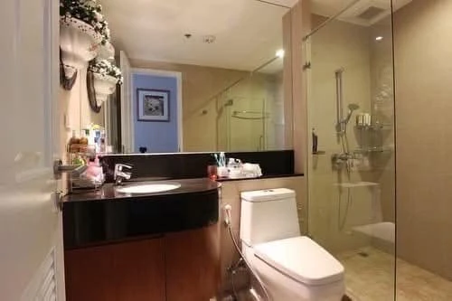 Condo for sale, Baan Ratchaprasong, spacious room, comes with usable space, good price, hurry to reserve now.