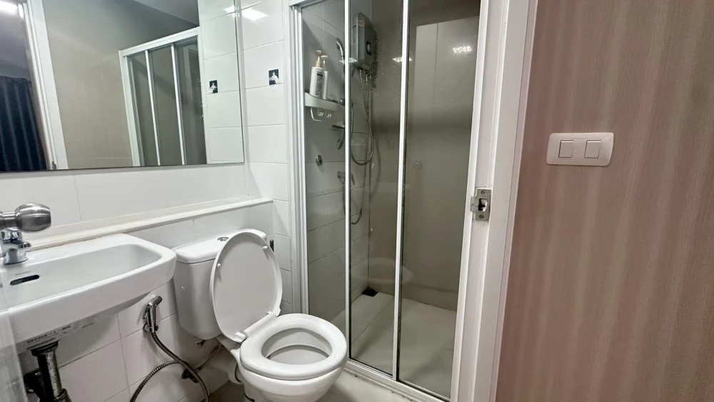 Condo for sale: Plum Condo Mix Chaengwattana. Ready to move in. Nicely built-in bedroom. Reserve now before it's too late+++