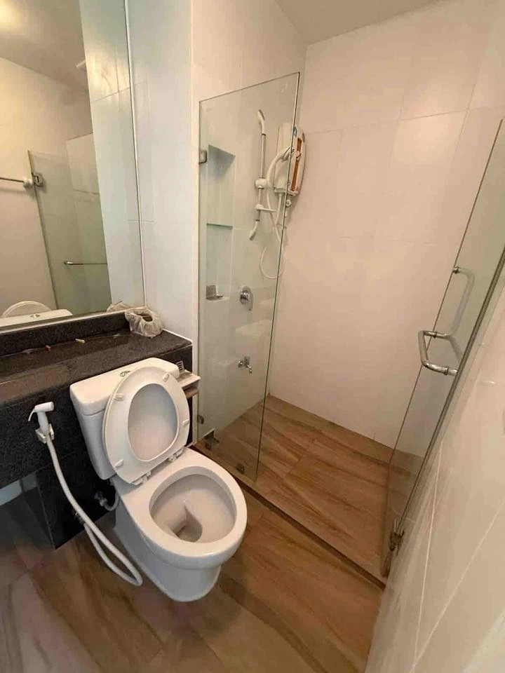 Condo for sale: Parkland Taksin-Tha Phra. Ready to move in, fully furnished and equipped with appliances. Book now!