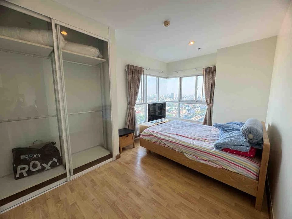 Condo for sale: Parkland Taksin-Tha Phra. Ready to move in, fully furnished and equipped with appliances. Book now!