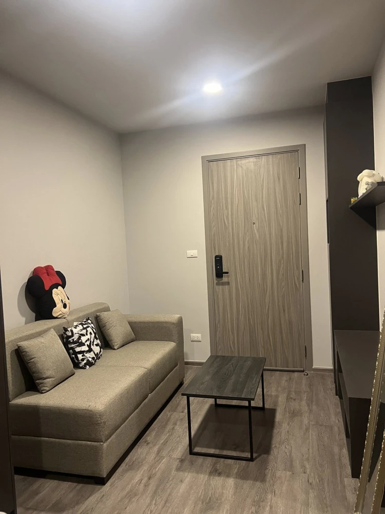 Condo for sale, Monte Rama 9, ready to move in, comes with a very good price. You must not miss it.
