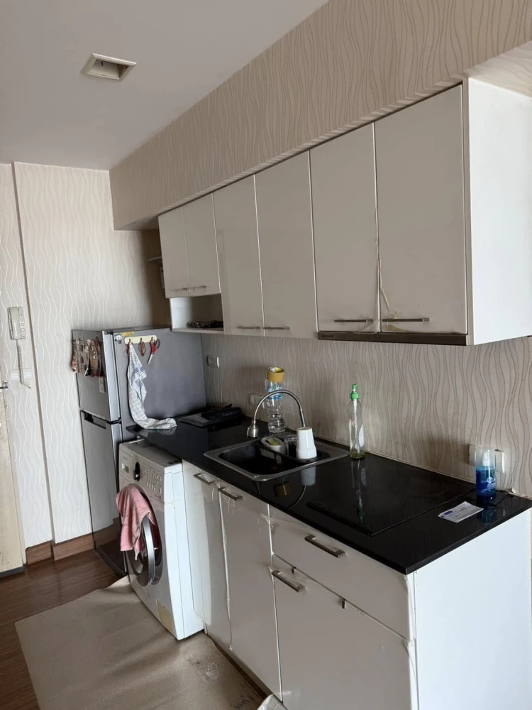 Condo for sale, My Resort Bangkok, spacious room, great usable space, hurry and reserve now.