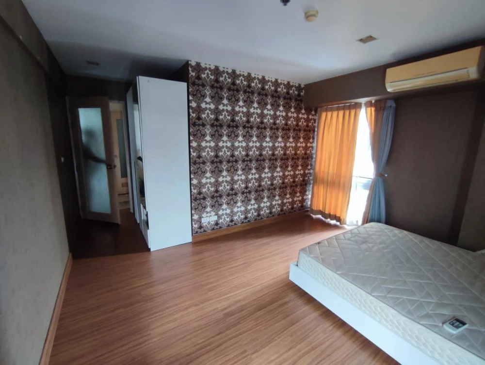 Condo for sale, My Resort Bangkok, spacious room, great usable space, hurry and reserve now.