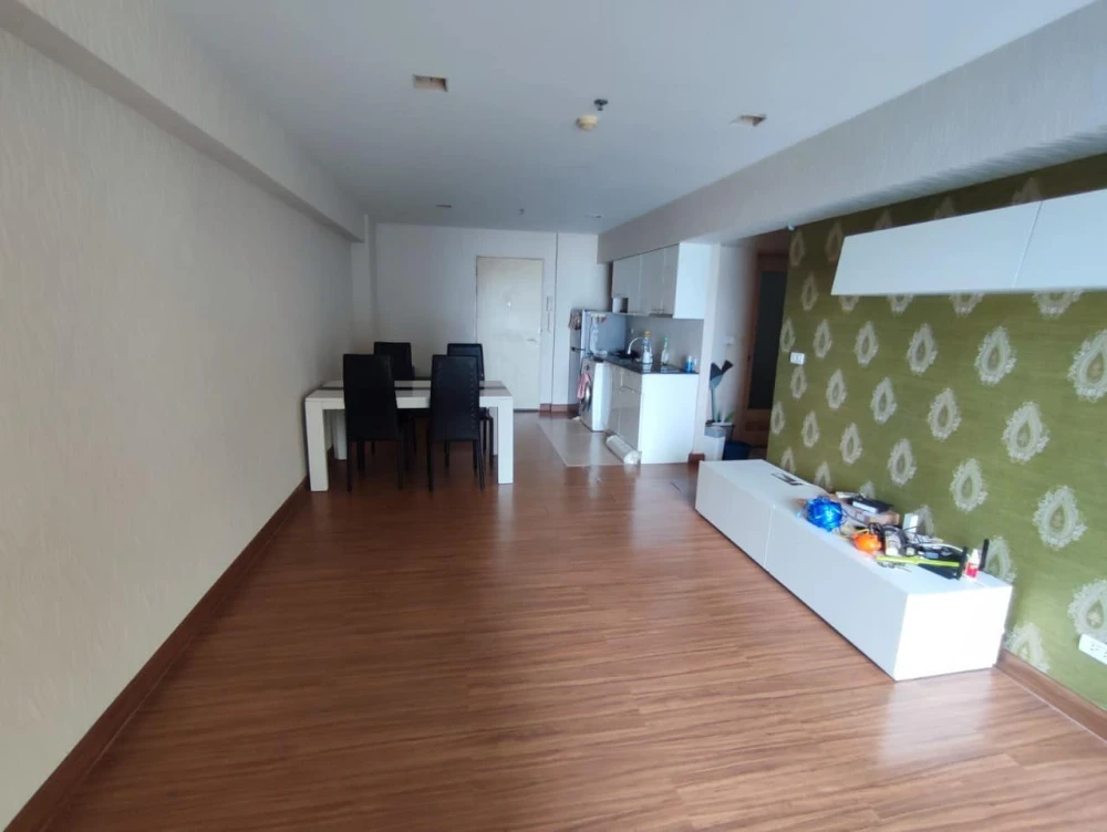 Condo for sale, My Resort Bangkok, spacious room, great usable space, hurry and reserve now.