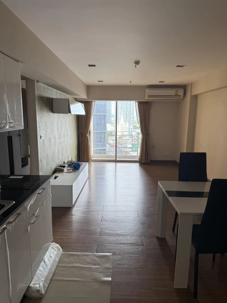 Condo for sale, My Resort Bangkok, spacious room, great usable space, hurry and reserve now.