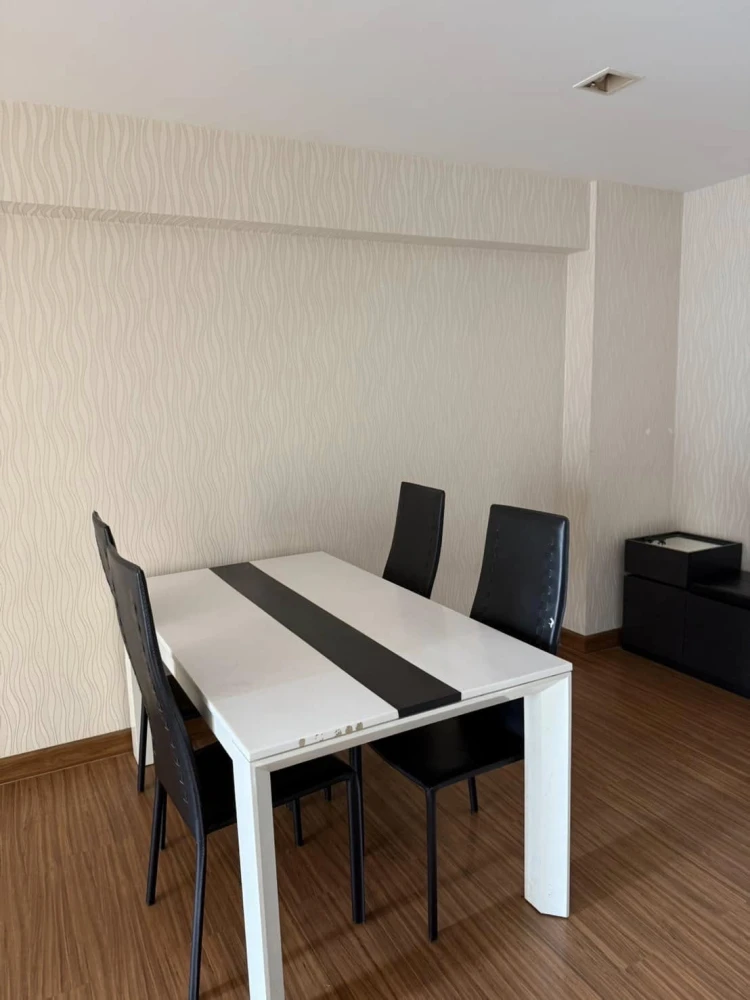 Condo for sale, My Resort Bangkok, spacious room, great usable space, hurry and reserve now.