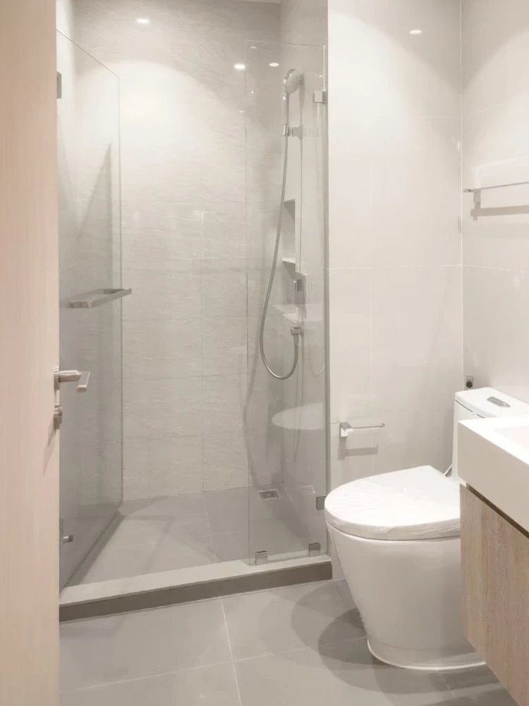 Condo for sale, Maru Ekkamai 2, 19th floor, beautiful view, not blocked, very private, come and reserve today.