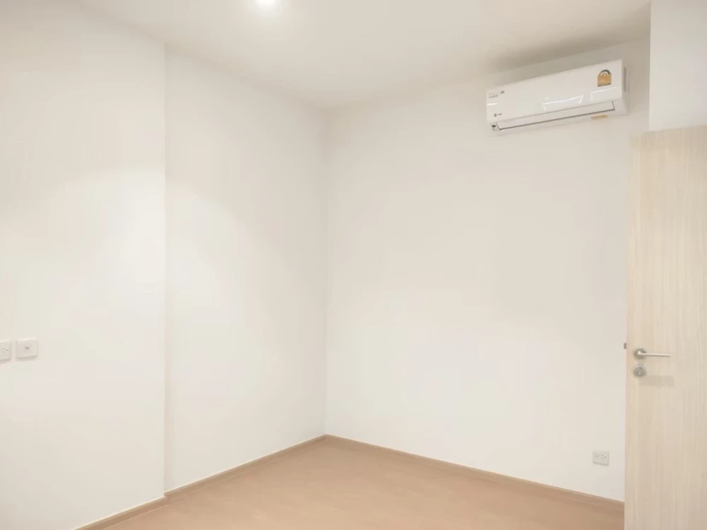 Condo for sale, Maru Ekkamai 2, 19th floor, beautiful view, not blocked, very private, come and reserve today.