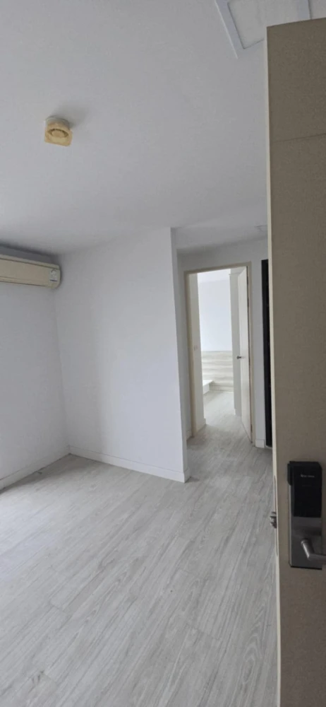 Stylish condo for sale in Sukhumvit-Bangna. Spacious and comfortable room. Reserve now, don't miss out++