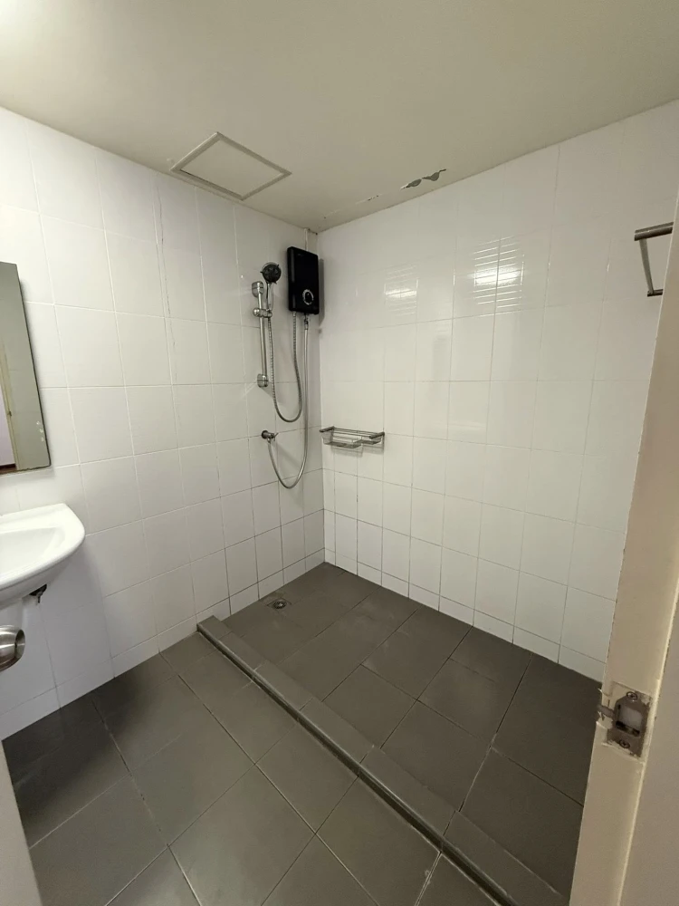 Condo for sale, U Ratchayothin 32, spacious room, comfortable living, complete facilities, book now before you miss out!!!