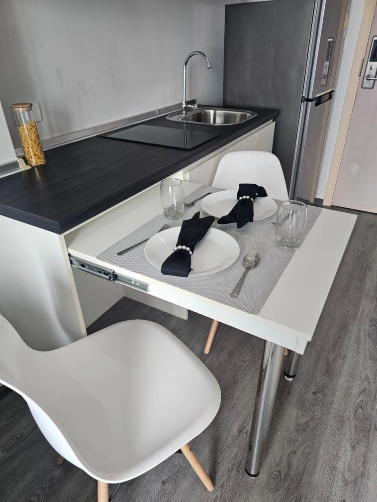 Condo for sale: Richpark Triple Station. Great location, attractive price. Buy now!!
