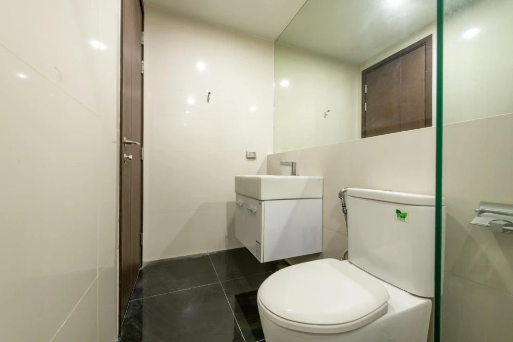 Condo for sale: Rhythm Sathorn – Narathiwat. Great location, attractive price. Buy now!!