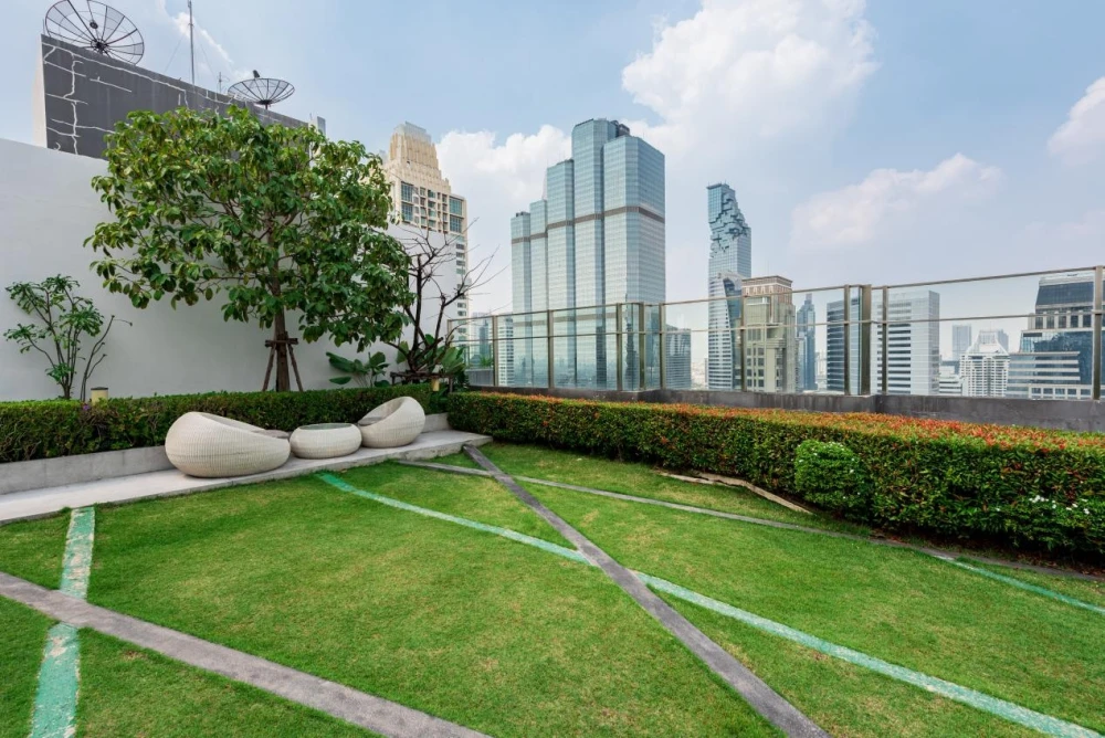 Condo for sale: Rhythm Sathorn – Narathiwat. Great location, attractive price. Buy now!!