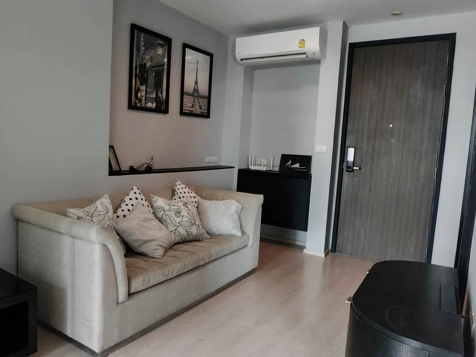 Condo for sale at Rhythm Sukhumvit 44/1, 1 bedroom, 1 bath, fully furnished room, ready to move in, beautiful view, book now.