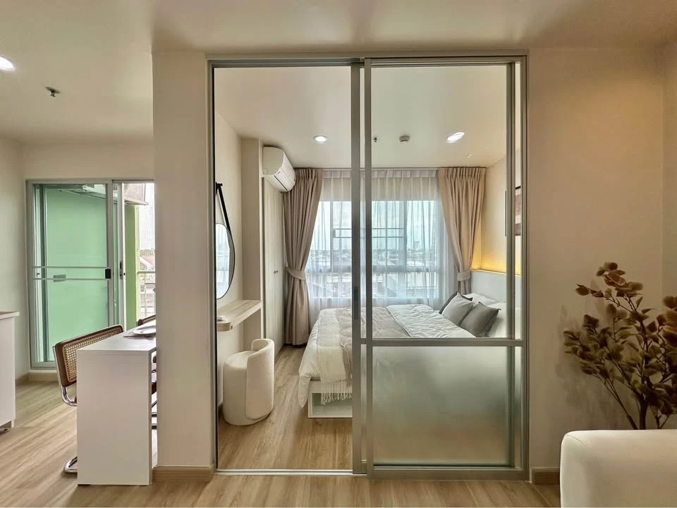 Condo for sale, Lumpini Park Nawamin-Sriburapha. Nice unit, fully furnished. Just bring your belongings and move in!