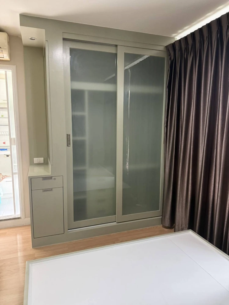 Condo for sale: Lumpini Ville Ramkhamhaeng 26. Nice unit, fully furnished with appliances. Book now!