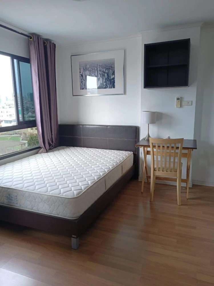 Condo for sale, Lumpini Place Narathiwat 24, separate rooms, well-divided zones, best price, book now.