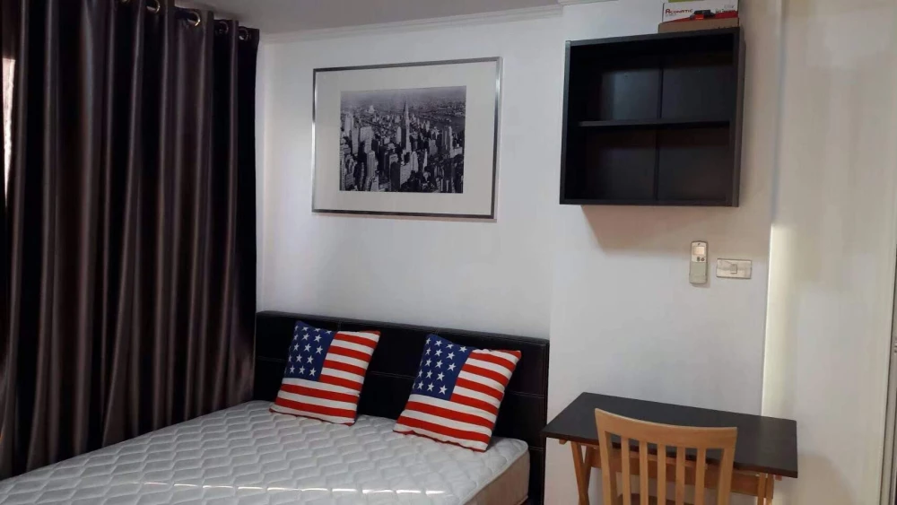 Condo for sale, Lumpini Place Narathiwat 24, separate rooms, well-divided zones, best price, book now.