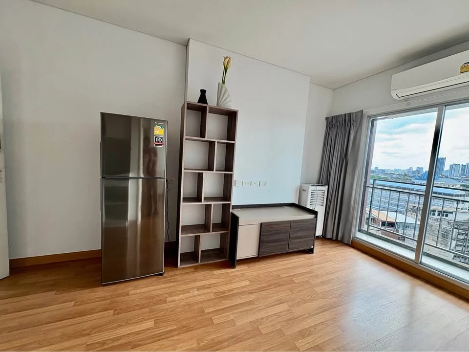 Condo for sale or rent, Lumpini Place Ratchada-Sathu, ready to move in, complete facilities Great value, book now.
