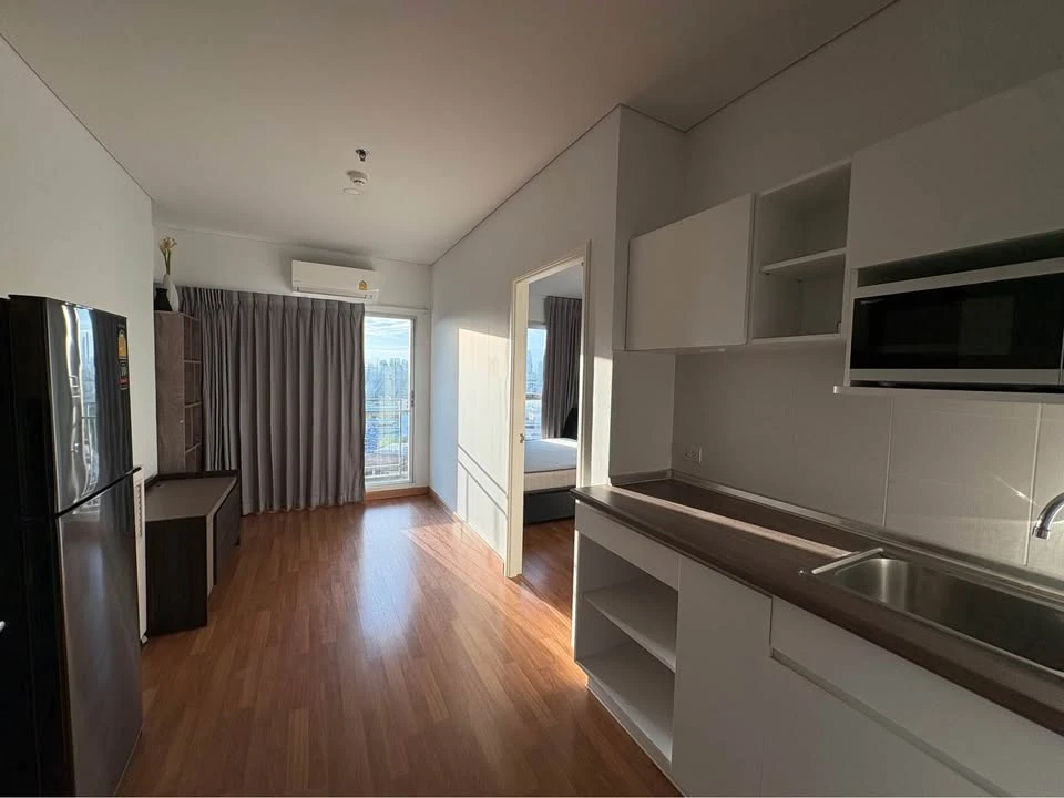 Condo for sale or rent, Lumpini Place Ratchada-Sathu, ready to move in, complete facilities Great value, book now.