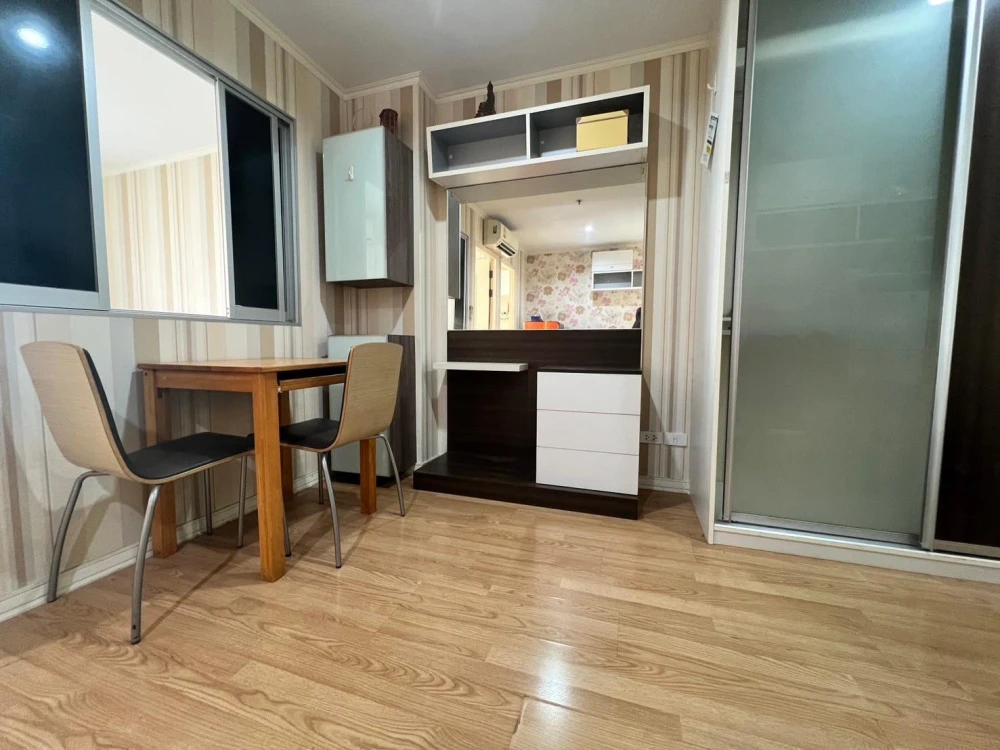 Condo for rent/sale: Lumpini Ville Ramintra-Lak Si, room with good wallpaper, great price, buy now.