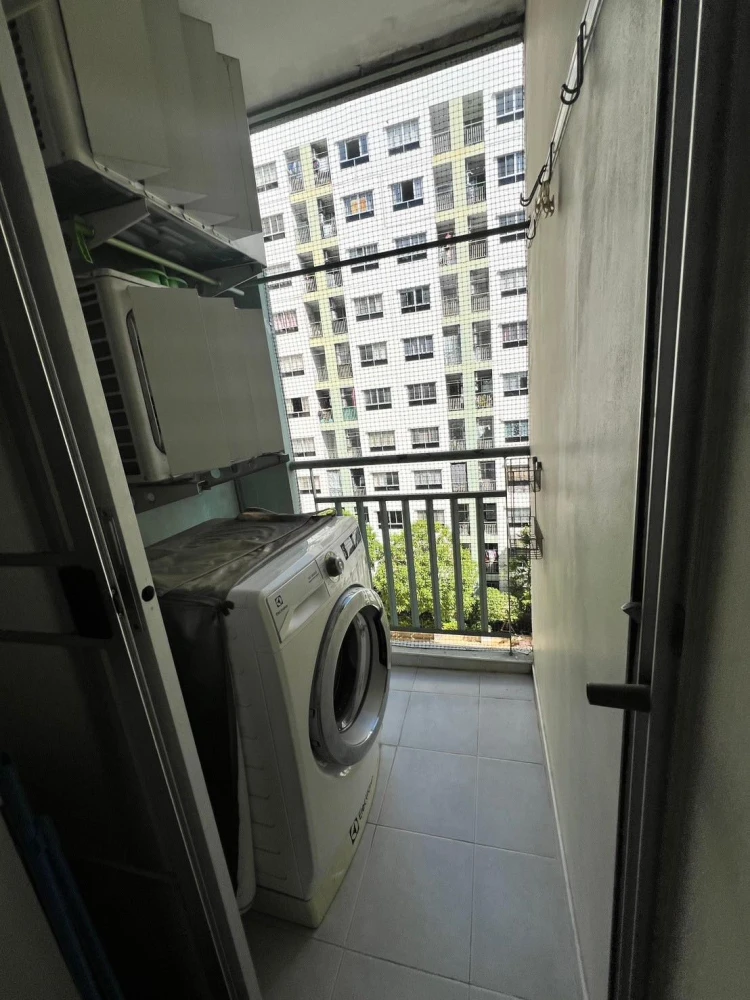 Condo for rent/sale: Lumpini Ville Ramintra-Lak Si, room with good wallpaper, great price, buy now.