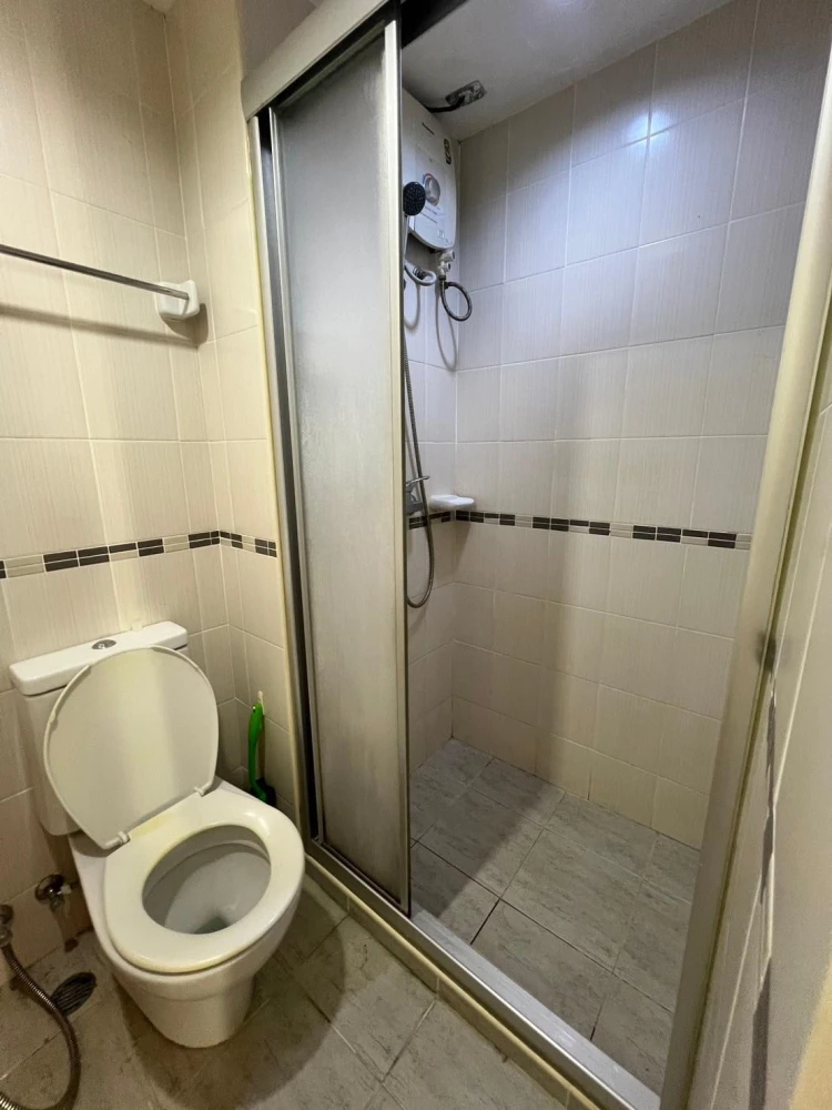 Condo for rent/sale: Lumpini Ville Ramintra-Lak Si, room with good wallpaper, great price, buy now.