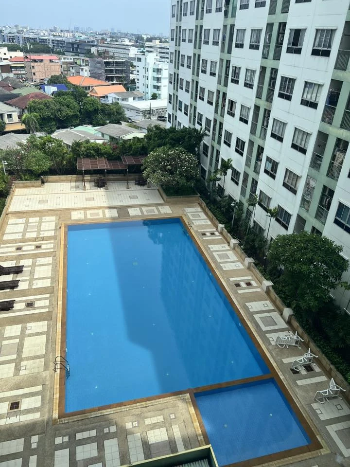 Condo for rent/sale: Lumpini Ville Ramintra-Lak Si, room with good wallpaper, great price, buy now.