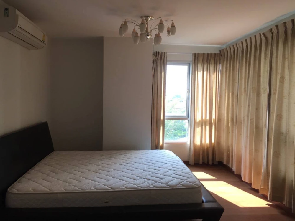 Condo for sale, One Ladprao 28, corner room, 1 bedroom with walk-in closet, fully furnished, just bring your bags and move in.