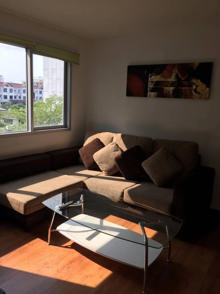 Condo for sale, One Ladprao 28, corner room, 1 bedroom with walk-in closet, fully furnished, just bring your bags and move in.