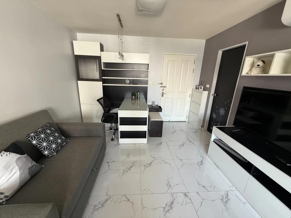 Condo for sale, One X Sathorn-Narathiwat. Check out the great price!