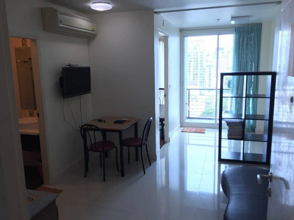 Condo for sale Wish at Samyan, 16th floor, no building block, good location, friendly price, don't wait!!