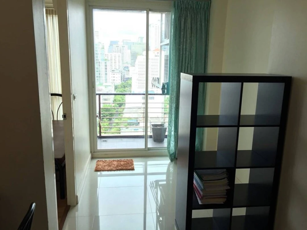 Condo for sale Wish at Samyan, 16th floor, no building block, good location, friendly price, don't wait!!