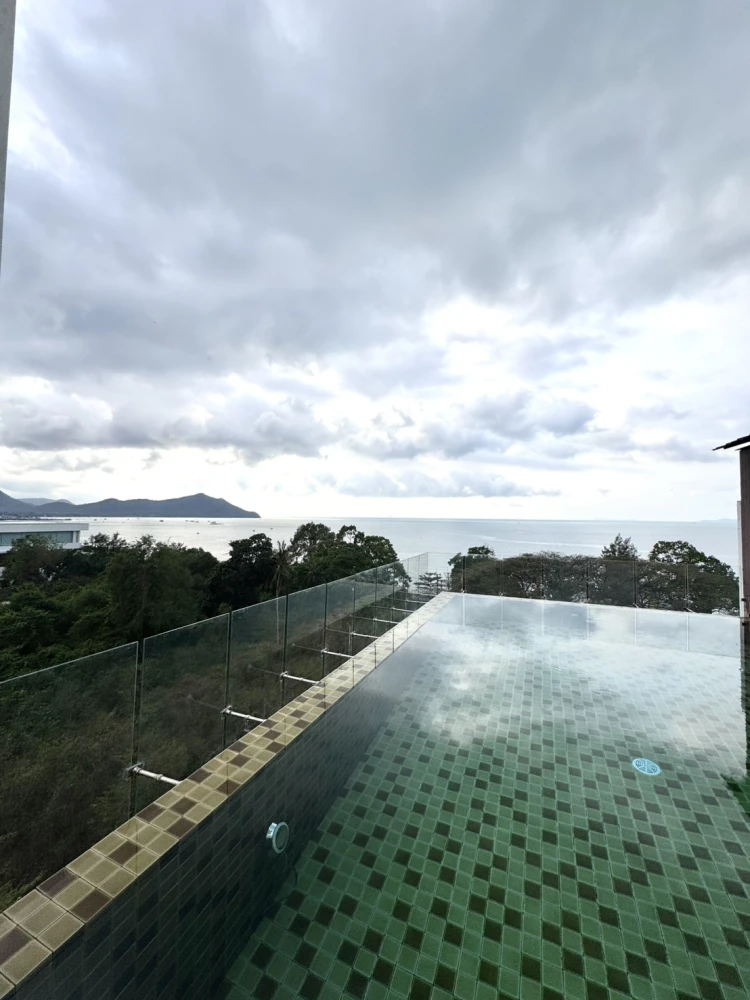 Condo for sale with sea view. Ready to move in, fully furnished, spacious room. Book now before it's too late!!!