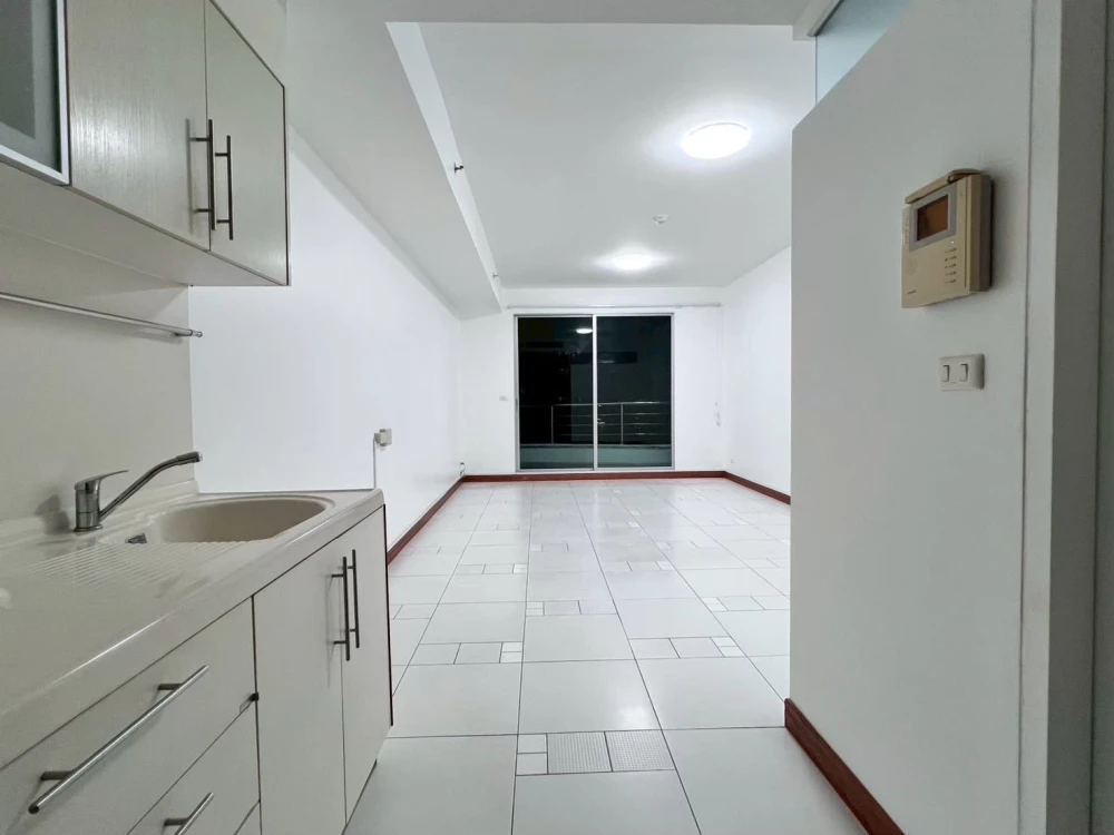 Condo for sale: Supalai River Place, 21st floor, Chao Phraya River view, Asiatique side, great price, you can't miss it!