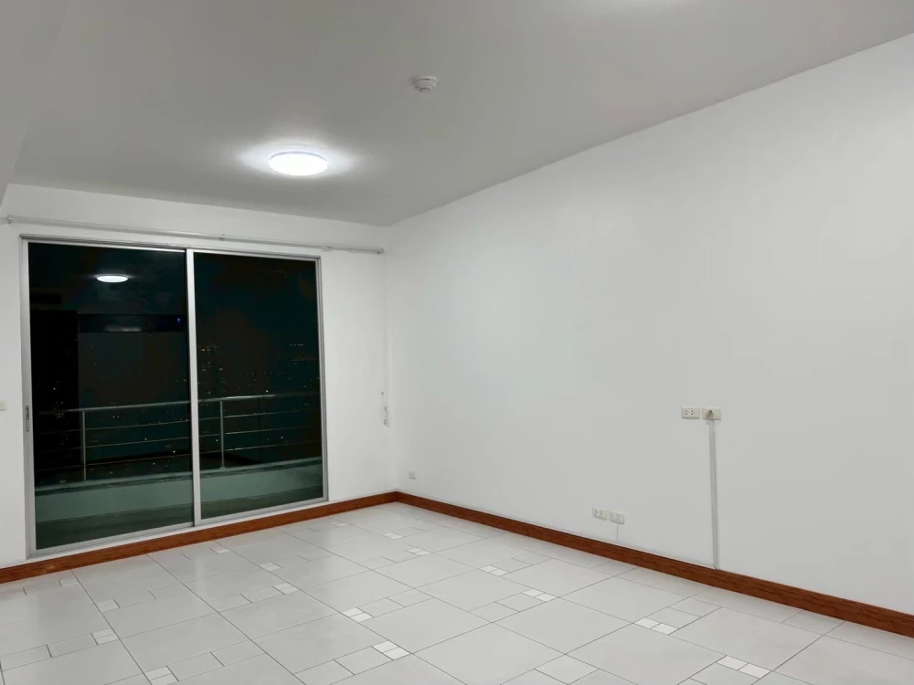 Condo for sale: Supalai River Place, 21st floor, Chao Phraya River view, Asiatique side, great price, you can't miss it!